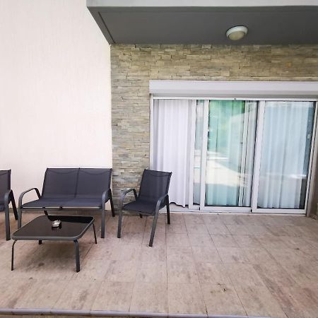 Amazing 2-Bedroom Apartment With Pool!! Limasol Buitenkant foto